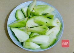 丝瓜肉片汤的做法图解1