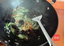 木耳鸡蛋炒黄瓜的做法图解6