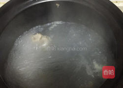 野生大花菇煲排骨汤的做法图解2