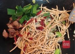 折耳根炒腊肉的做法图解12
