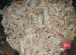 泡椒鸭肠的做法图解1