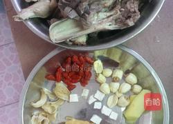 滋补鸭汤的做法图解1