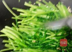 蒜蓉爆炒通心菜的做法图解5