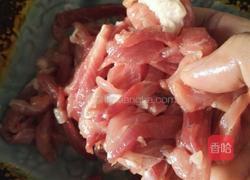 蒜黄炒肉的做法图解6