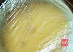 Illustration of how to make steamed eggs with dried shrimps 4