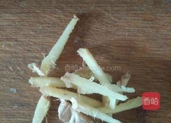 肉片炒蒜苔的做法图解3