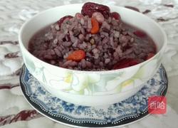 红枣花生枸杞八宝粥的做法图解5