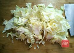 包菜炒五花肉的做法图解3