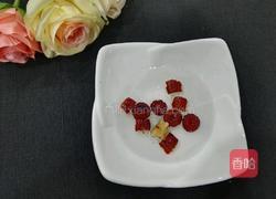 银耳百合莲子羹的做法图解5