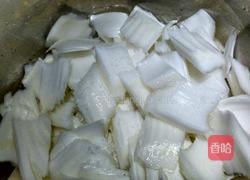 白菜炒木耳的做法图解3