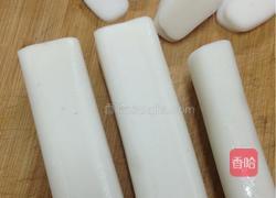 雪菜炒年糕的做法图解1
