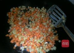 五彩虾仁炒饭的做法图解5