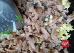 鸡蛋炒萝卜干的做法图解2