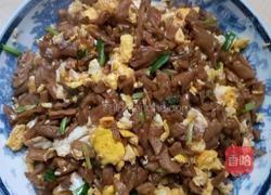 鸡蛋炒萝卜干的做法图解5