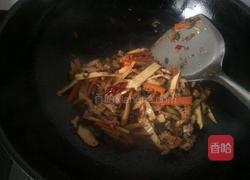 冬笋雪菜肉丝面的做法图解3