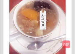 冰糖枇杷银耳百合汤的做法图解7