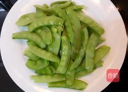 荷兰豆炒腊肉的做法图解3