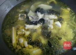 木耳炖鸡汤的做法图解6