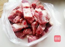 排骨海带汤的做法图解1