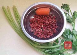 炝拌花生米的做法图解1