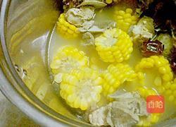 山药玉米板骨汤的做法图解7