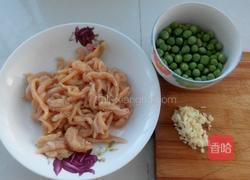 鸡丝豌豆的做法图解1