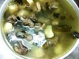 荸荠酸菜鸭肉汤的做法[图]