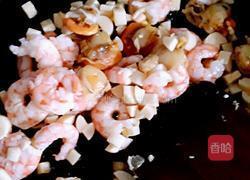 海鲜蛋炒饭的做法图解3
