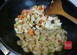 泡菜炒猪皮的做法图解7