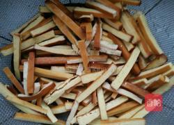 老干妈炒香干的做法图解1