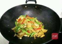 尖椒炒面筋的做法图解9