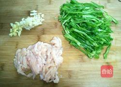 青椒炒鸡丝的做法图解2