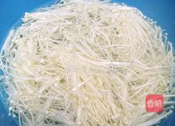 鲫鱼金针菇汤的做法图解3