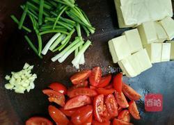 番茄豆腐炒瘦肉的做法图解2