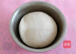 香菇红肠培根披萨（9寸）的做法图解3