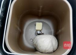 香菇红肠培根披萨（9寸）的做法图解2