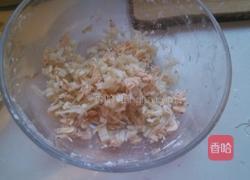 金针菇虾皮鸡蛋饼的做法图解2