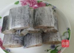 糖醋带鱼的做法图解1