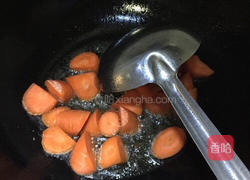 胡萝卜板栗排骨的做法图解8