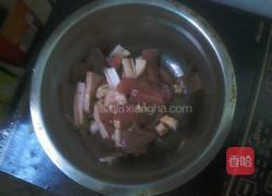 肉片炒莴笋的做法图解1