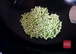 豌豆腊味糯米饭的做法图解6
