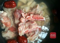 莲藕红枣猪骨汤的做法图解4