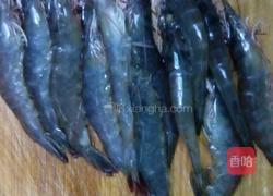 炸凤凰尾虾的做法图解1