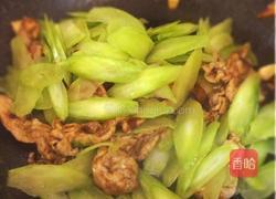 莴笋嫩滑肉片的做法图解7