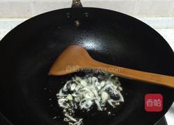 砂锅土豆粉的做法图解2