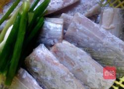 香酥带鱼的做法图解1