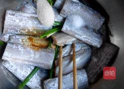香酥带鱼的做法图解2