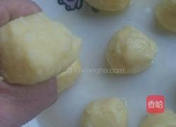拔丝空心琉璃丸子的做法图解5