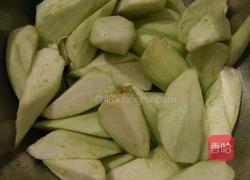 酱香茄子的做法图解1