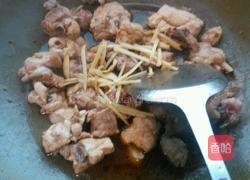 芹菜炒鸡肉的做法图解4